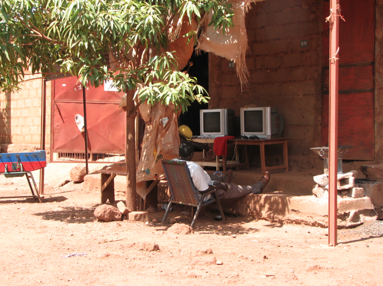 An "arcade" around the corner from where I stayed in 2007, in the town of Kati, in Mali (West Africa)