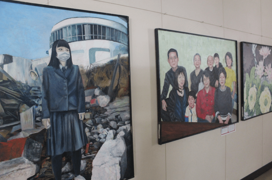 Another mask appearing in student artwork