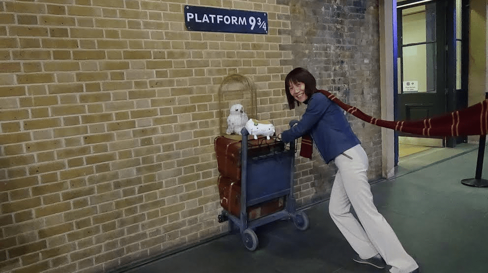 Platform 9 3:4