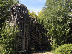 outdoor-play-structure